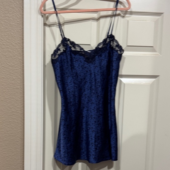 Victoria's Secret Blue Lace Chemise - Picture 1 of 4